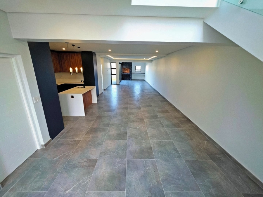 4 Bedroom Property for Sale in Sandown Western Cape